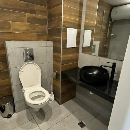 и студия в комплекс акротирия * נסבר