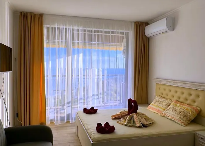 и студия в комплекс акротирия