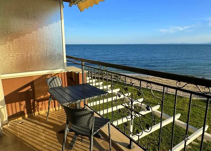 и студия в комплекс акротирия Lejlighed Nessebar