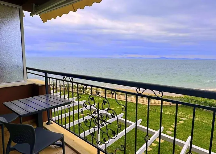 и студия в комплекс акротирия Nessebar