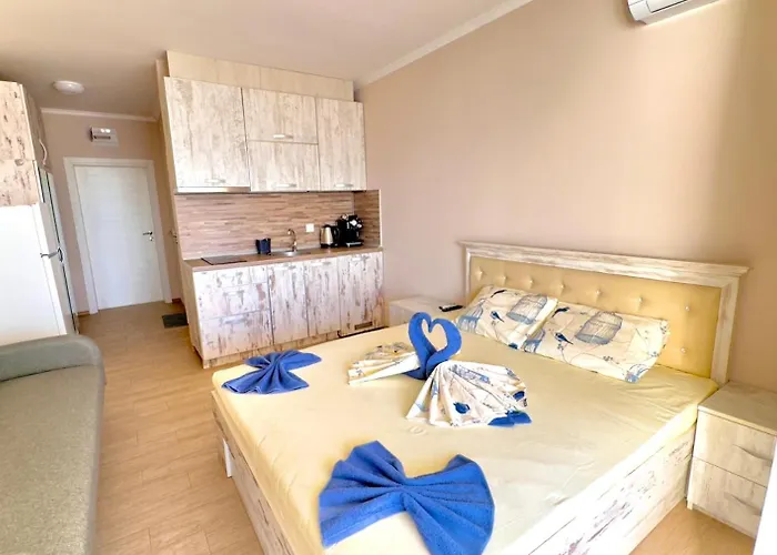 и студия в комплекс акротирия Lejlighed