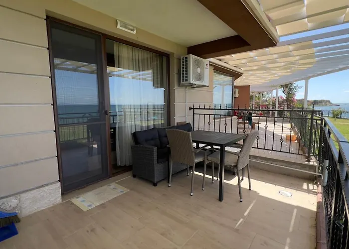 и студия в комплекс акротирия Lejlighed Nessebar