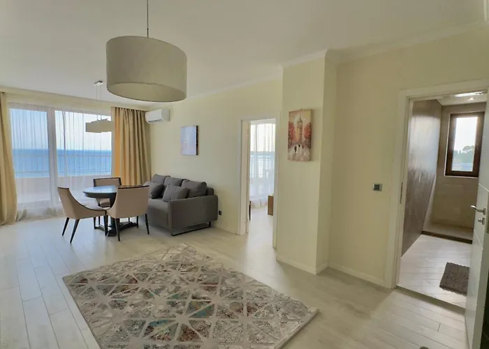 и студия в комплекс акротирия Lejlighed *